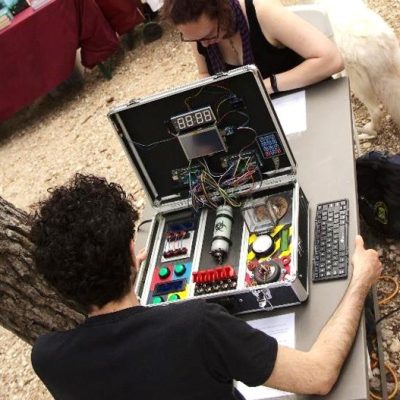 Bombe - Salon du livre de l'art et du jeu